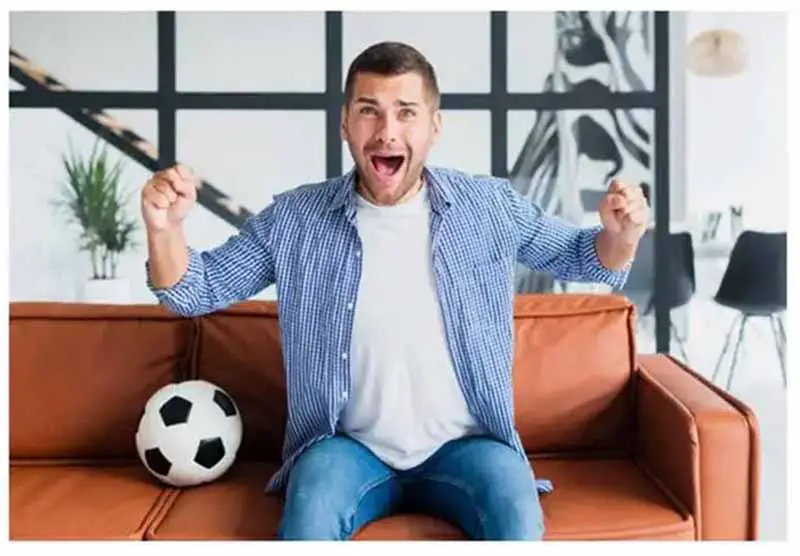 Calcio e Casinò: Come la Passione e la Strategia Uniscono Due Mondi Calcio e Casinò: Come la Passione e la Strategia Uniscono Due Mondi